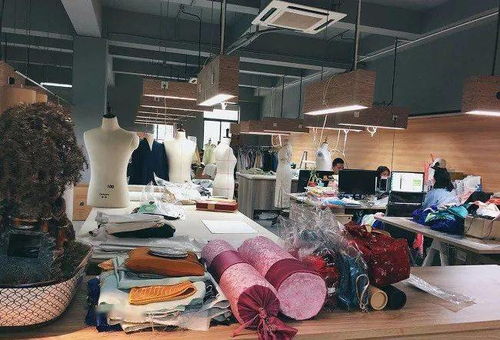 服裝業(yè)細分化加劇,中小服裝廠路在何方